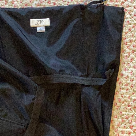 Ann Taylor Loft, Sz 6 Fit and Flare Floral & Black Strapless Dress. - Picture 4 of 8